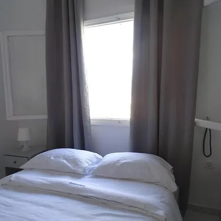 Вилла Splendid Santorini Bella House 3 Bedrooms Private Terrace And Beautiful Sea Views Монолитос